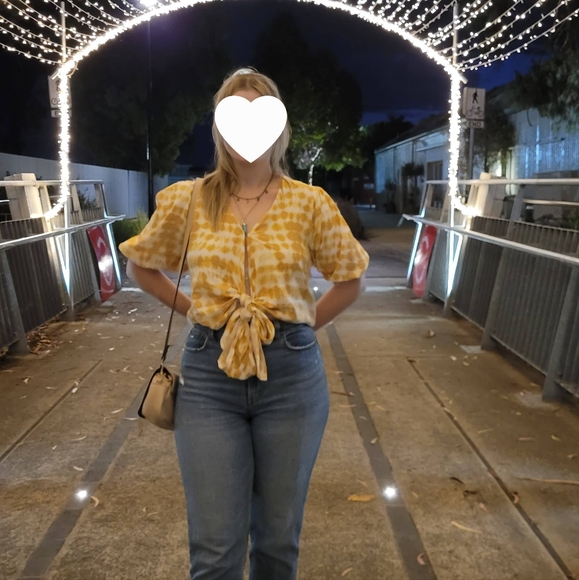 BILLABONG tie front top - Picture 2 of 7